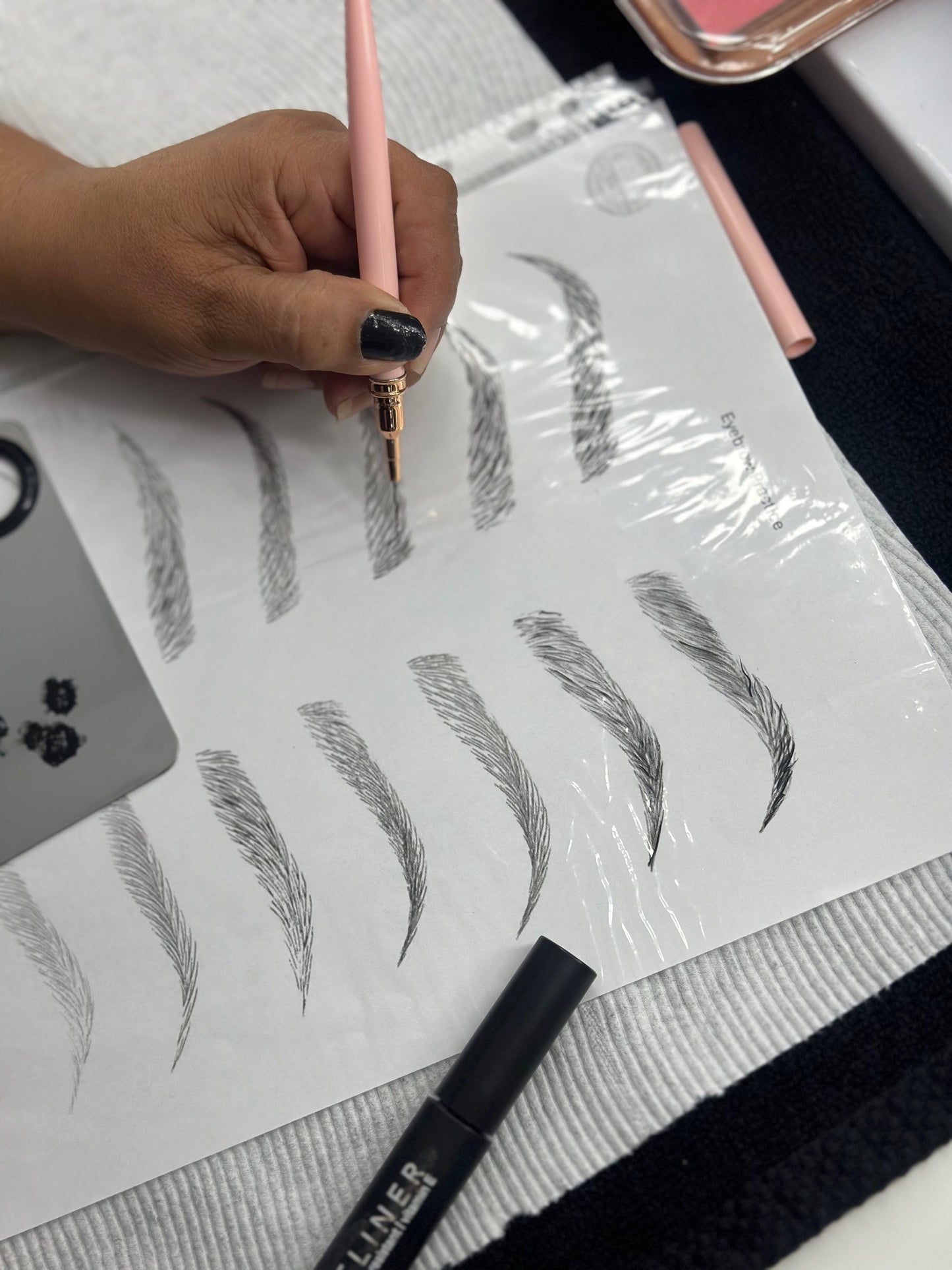 MORNING - BEGINNERS MAKEUP CLASS