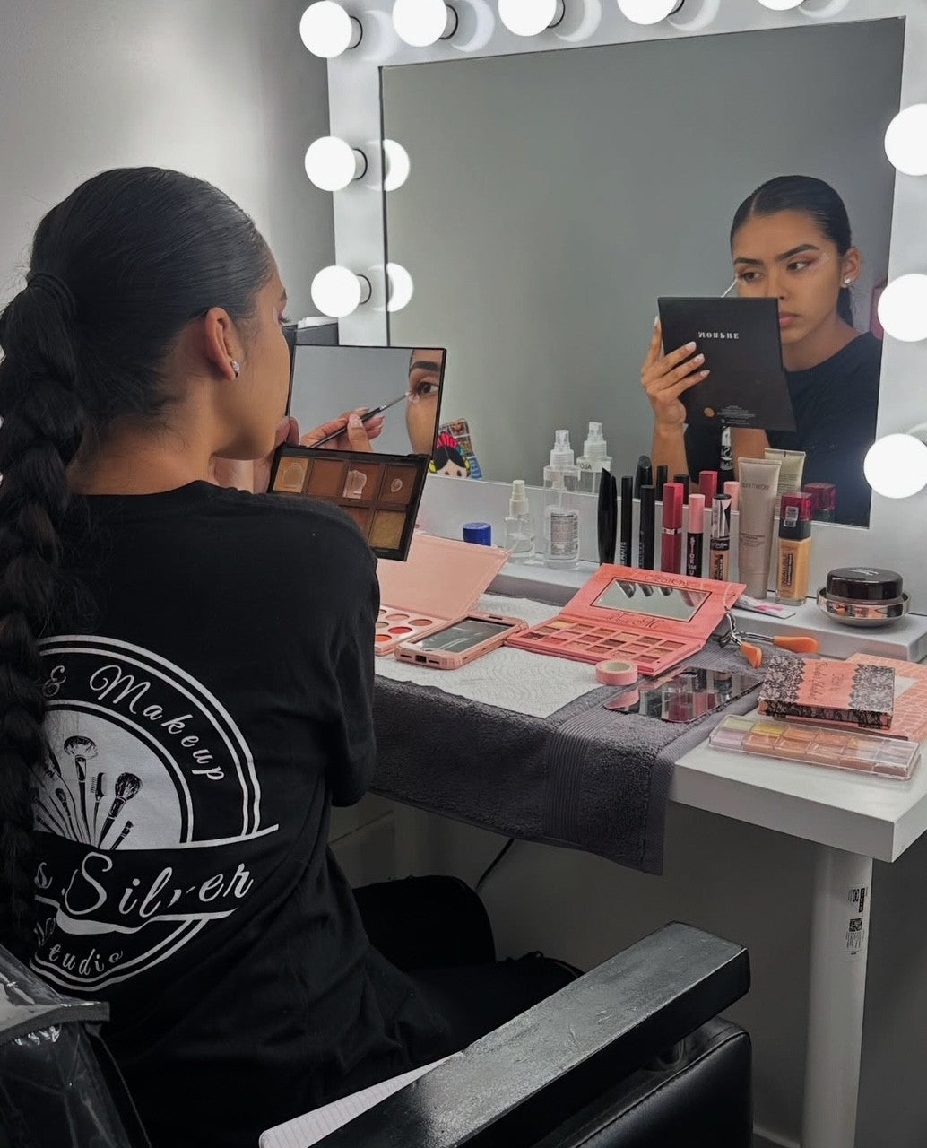 MORNING - BEGINNERS MAKEUP CLASS