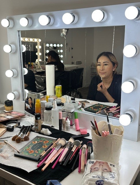 Sunday Intermediate Makeup Class