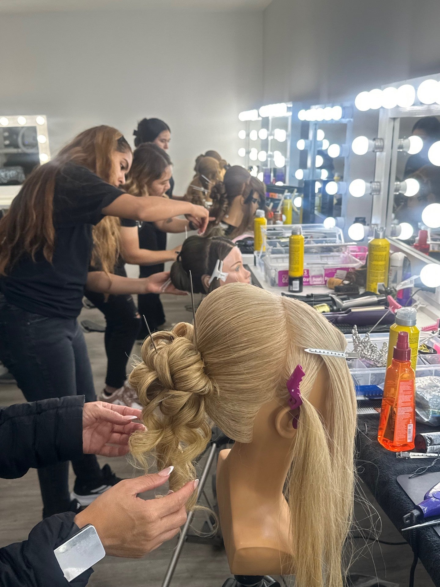MORNING BEGINNERS HAIR CLASS
