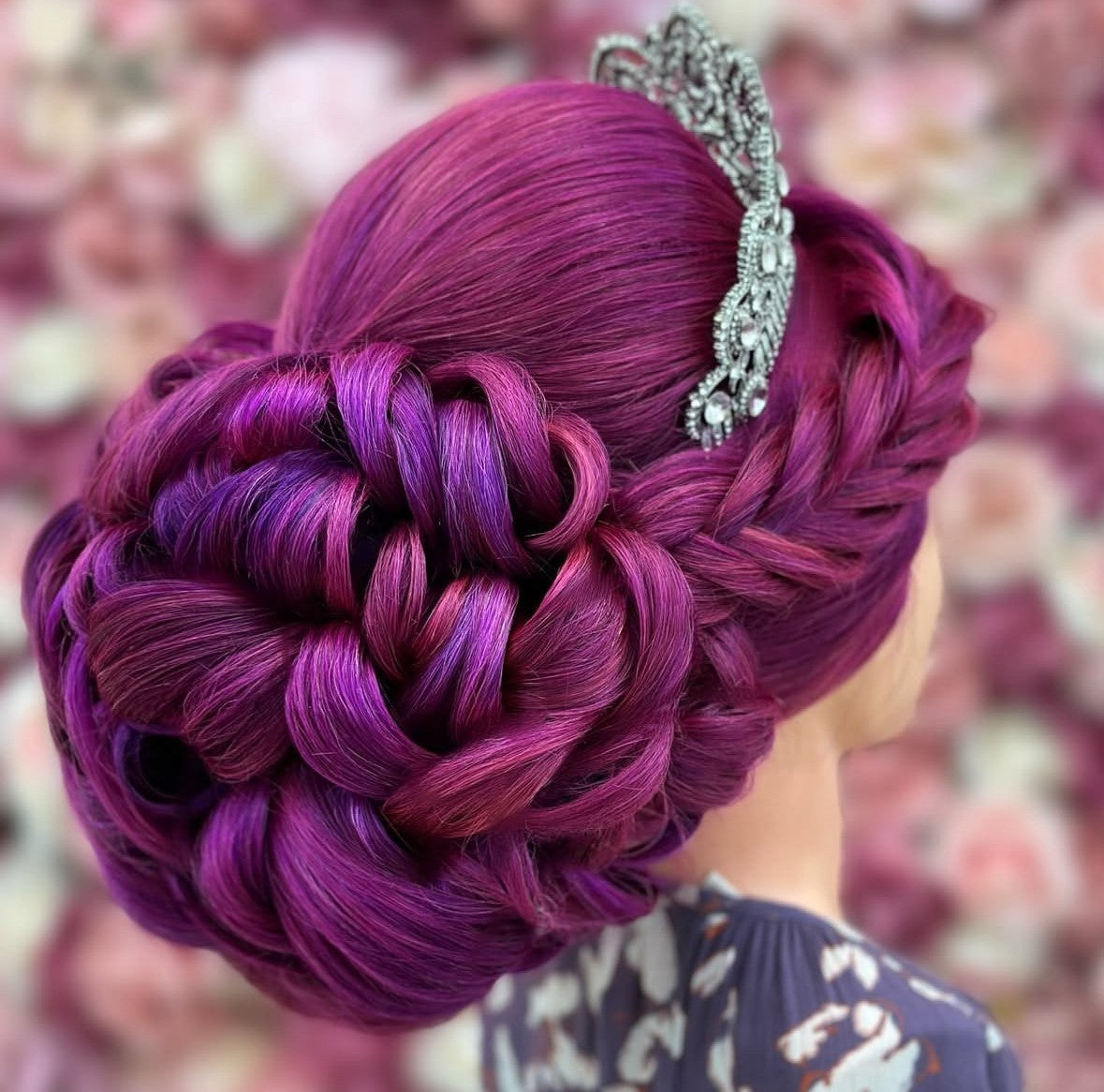 FRIDAY -INTERMEDIATE HAIR STYLING CLASS